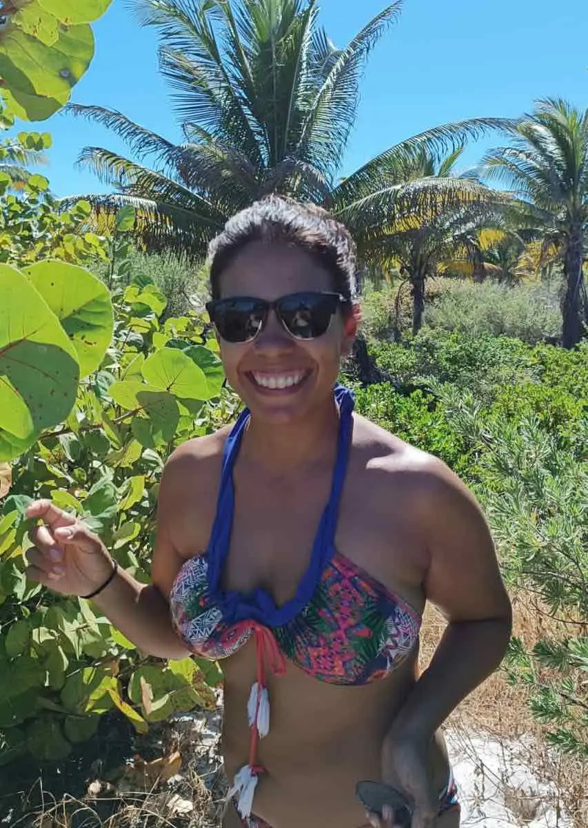 Olinka Cortés outdoors in the Mexican Caribbean